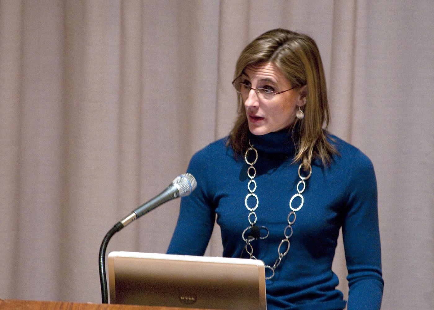 Dr. Paula Ann Schuerer, of Franklin, Tenn., addresses students, faculty and staff at MSU's College of Veterinary Medicine during her recognition as the college's 2010 Alumnus of the Year. (Photo by Tom Thompson)