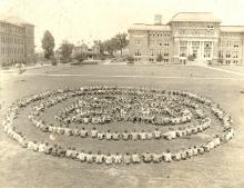 Mississippi 4-H'ers created the original clover-leaf photograph at the first 4-H Congress in 1927.