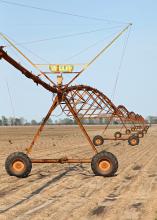 Recent farm profits have made it possible for growers to install irrigation equipment on many northeast Mississippi farm acres. Pivot irrigation, such as this found in the Mississippi Delta, is the most efficient delivery method, especially when coupled with soil moisture meters. (Photo by MSU Ag Communications/Kat Lawrence)